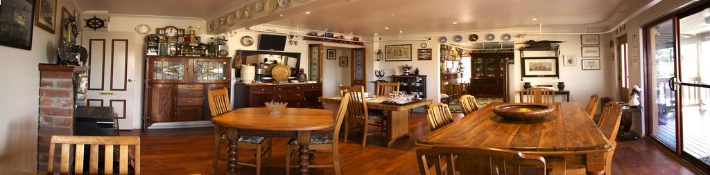 Anchors Aweigh - Adult & Guests Only Hotel Narooma Esterno foto